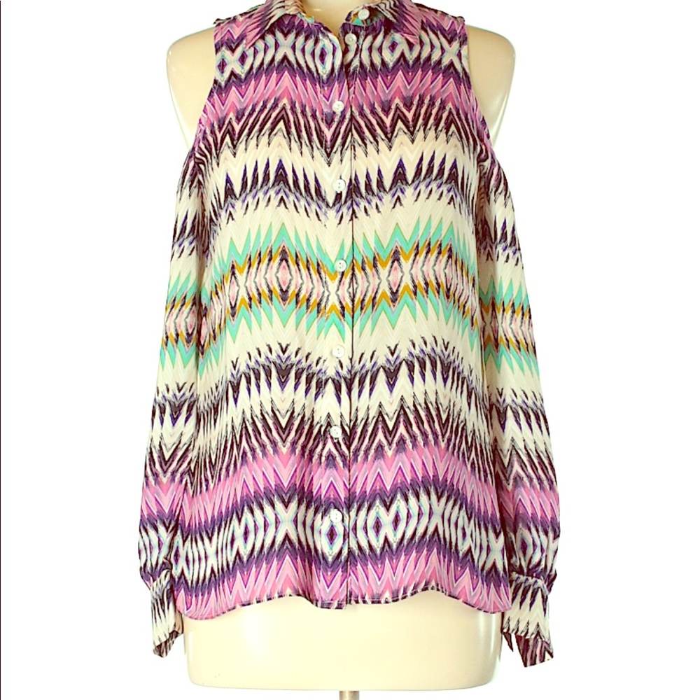 ***SOLD*****Parker cold-shoulder blouse!
